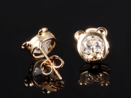Korean Fashion Gold Plated Jewelry Inlaid Rhinestones Shiny Stud Earrings